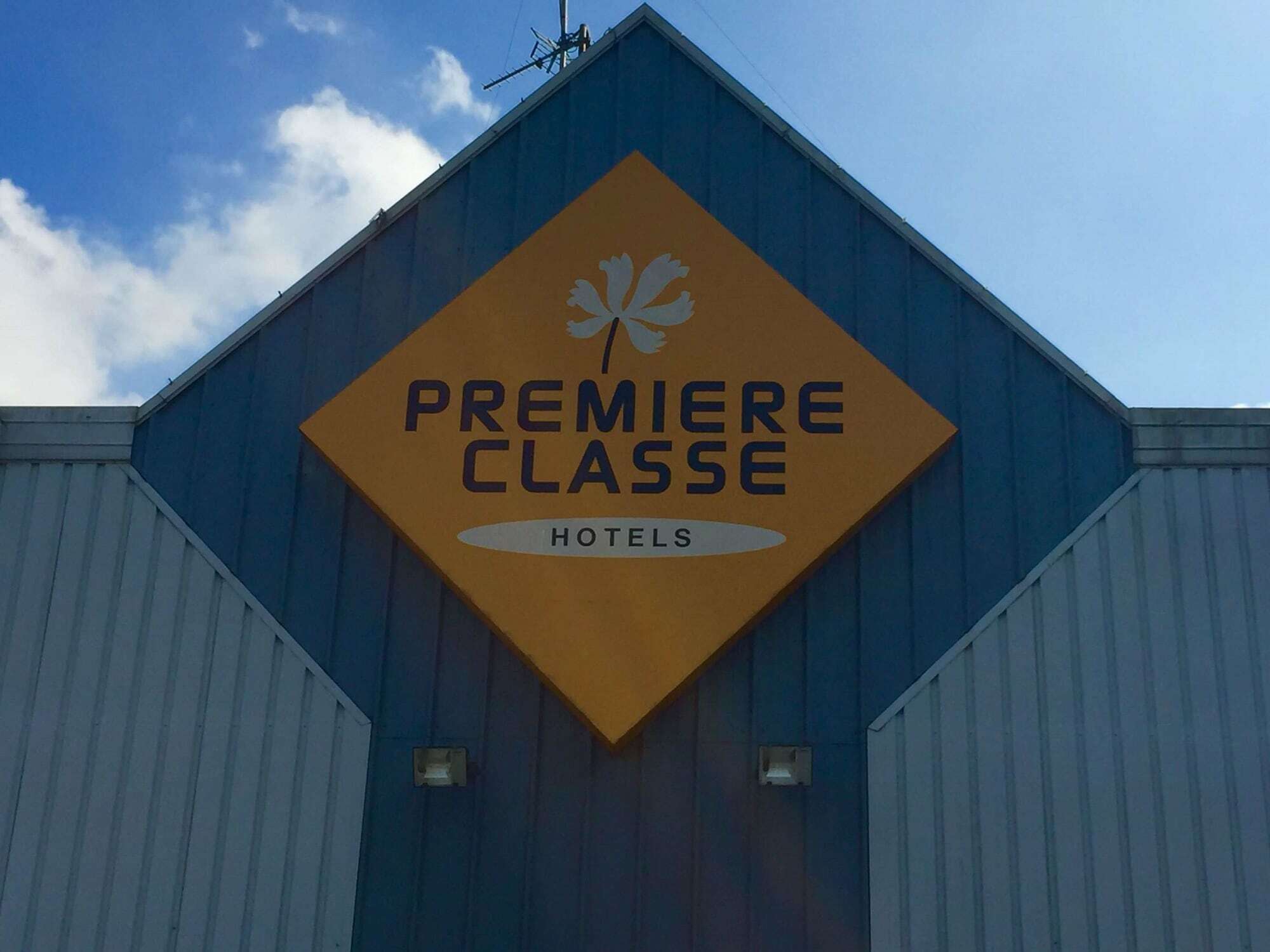 Premiere Classe Valenciennes Sud - Rouvignies Prouvy Exterior foto